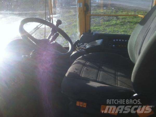 Volvo L120E Колесни товарачи