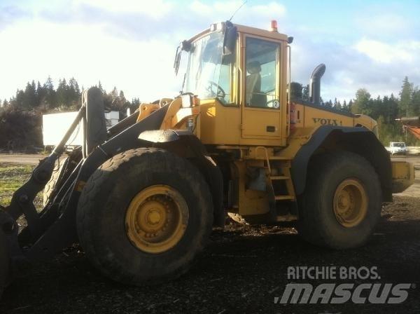 Volvo L120E Колесни товарачи