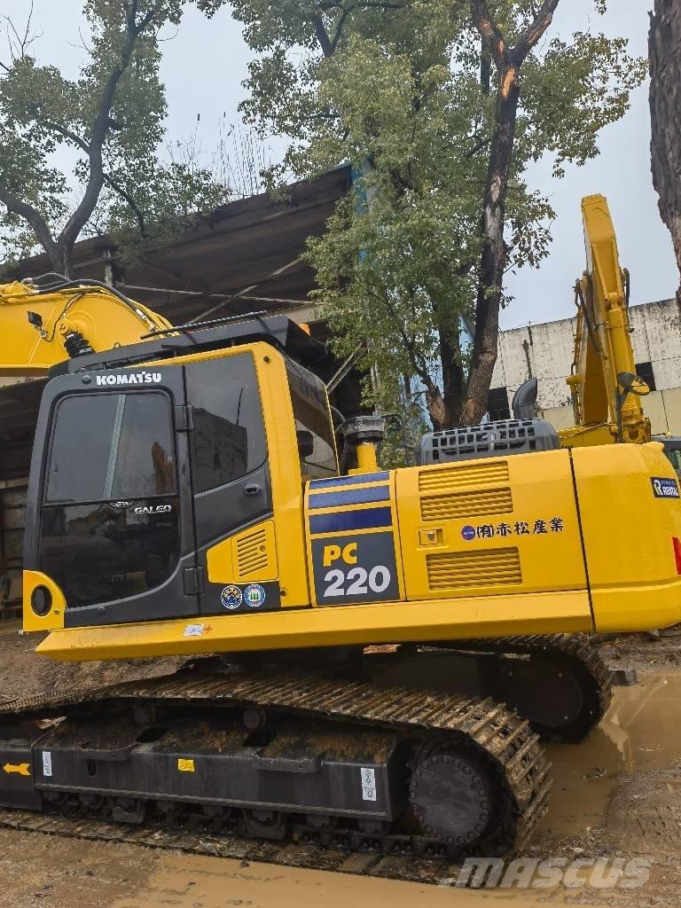 Komatsu PC 220-8 Верижен екскаватор