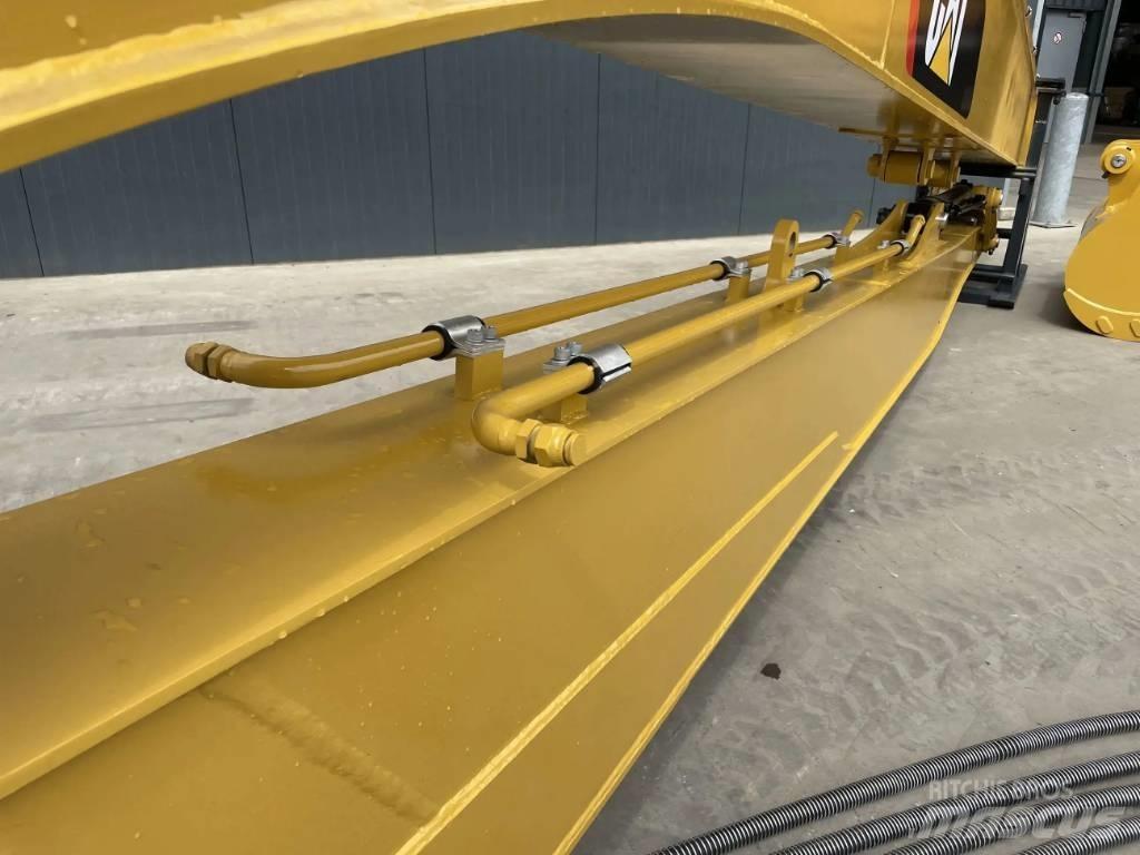 CAT 320E 15m Set Товарачи със заден ескаватор