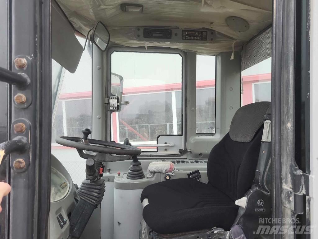Hyundai HL 740-7 A Колесни товарачи