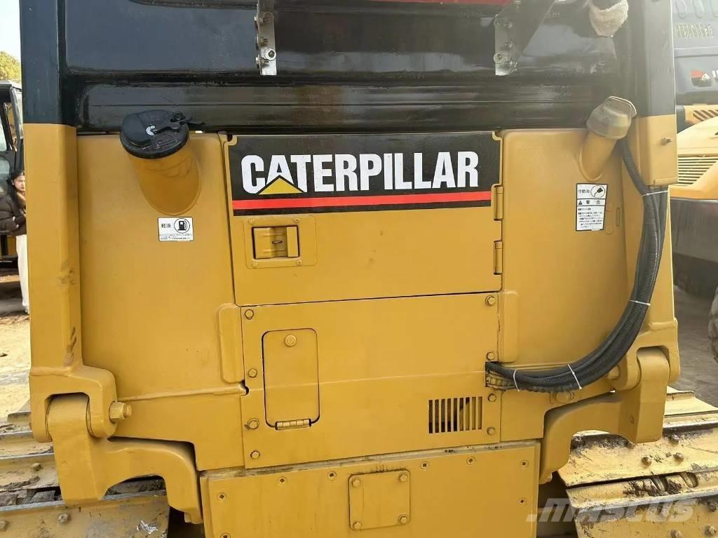 CAT D 5 C Верижни булдозери
