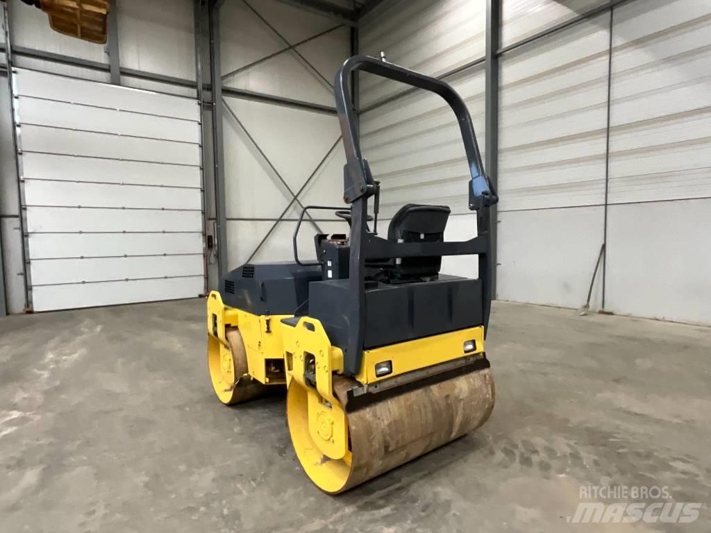 Bomag BW 138 AD Двойни барабанни ролки
