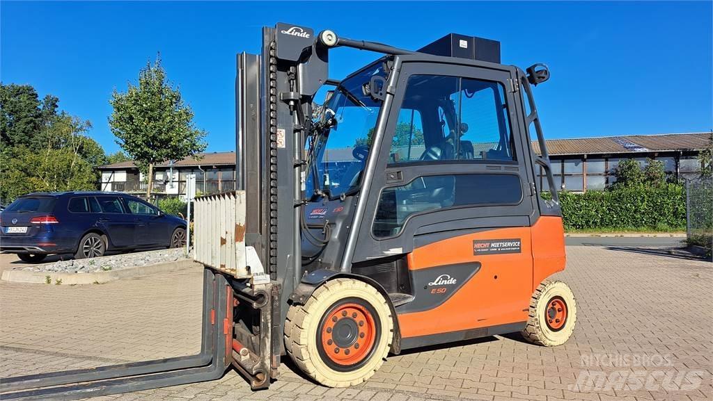 Linde E50HL Електрически вилични кари-повдигачи