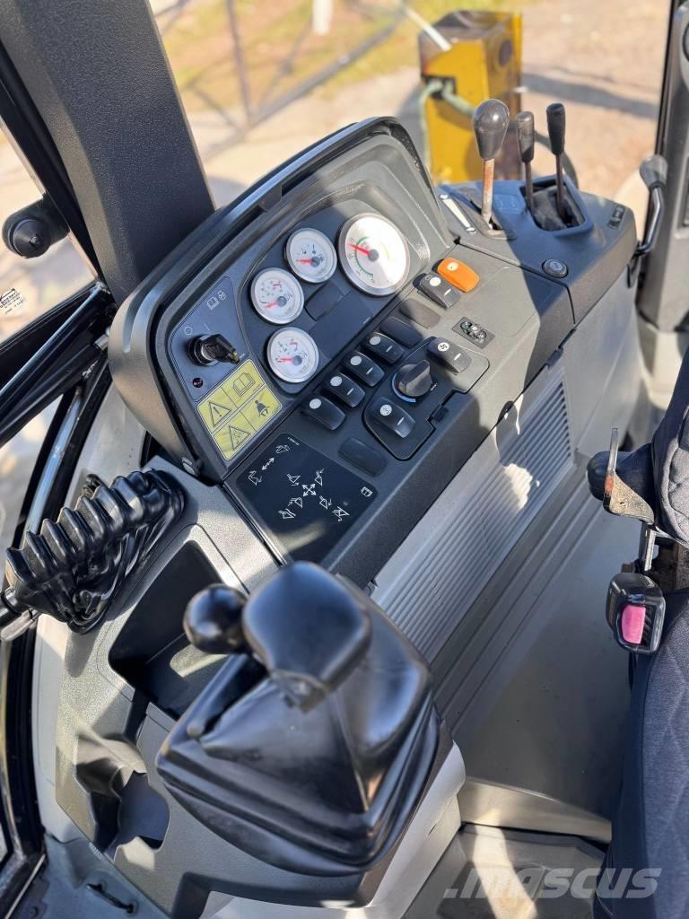 CAT 428 E Товарач със заден ексватор