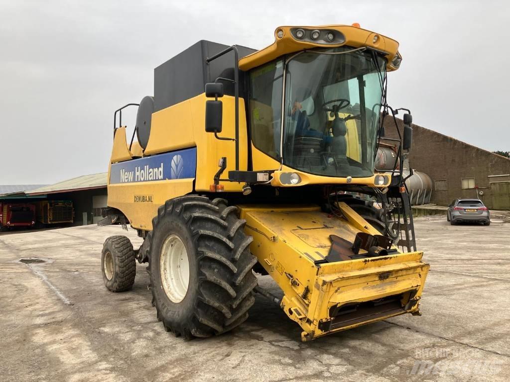 New Holland CS 6080 Комбайни