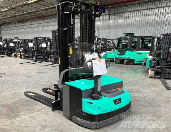 Mitsubishi SBP16N3I Колички високоповдигачи с теглич