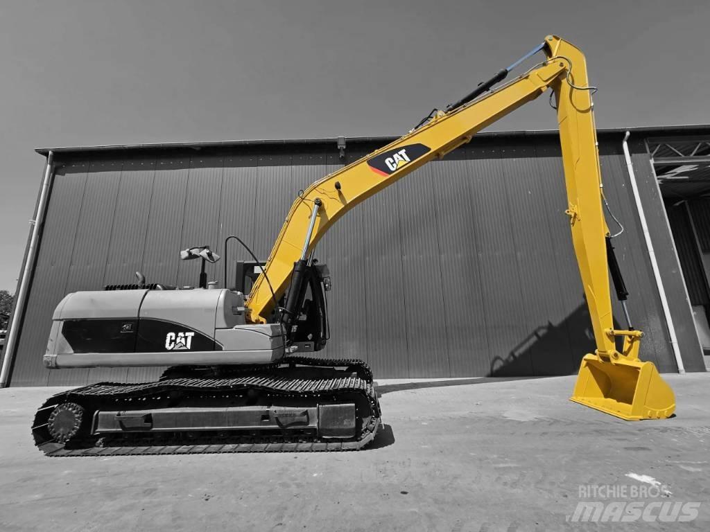 CAT 323E 18m Set Товарачи със заден ескаватор