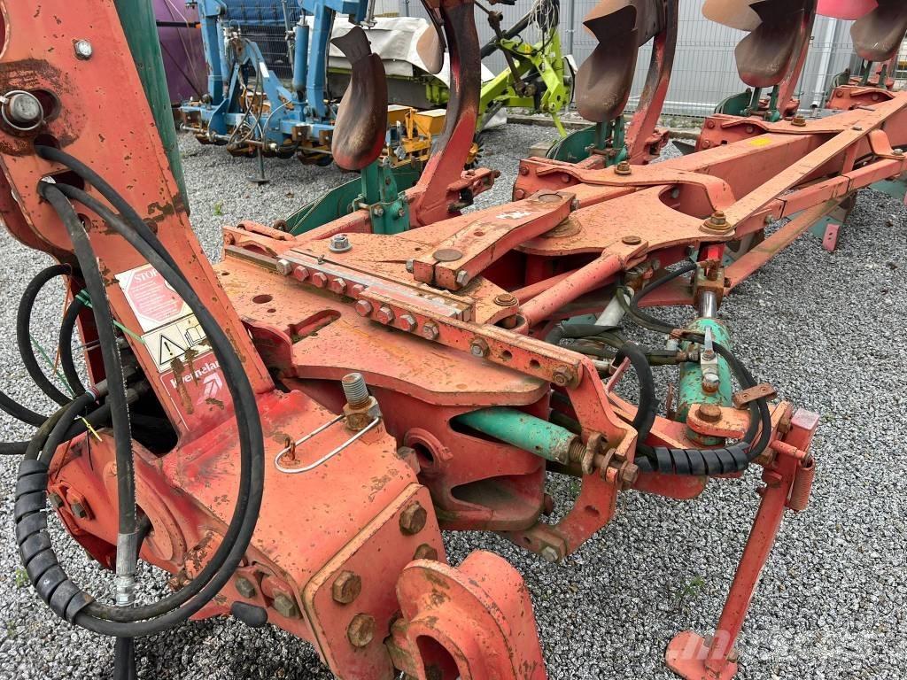 Kverneland EG100 Стандартни плугове