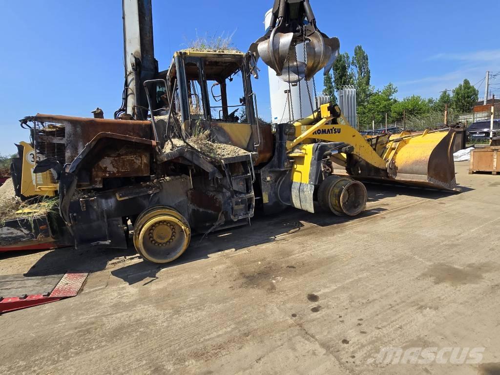 Komatsu 380-6 Стрели и рамена
