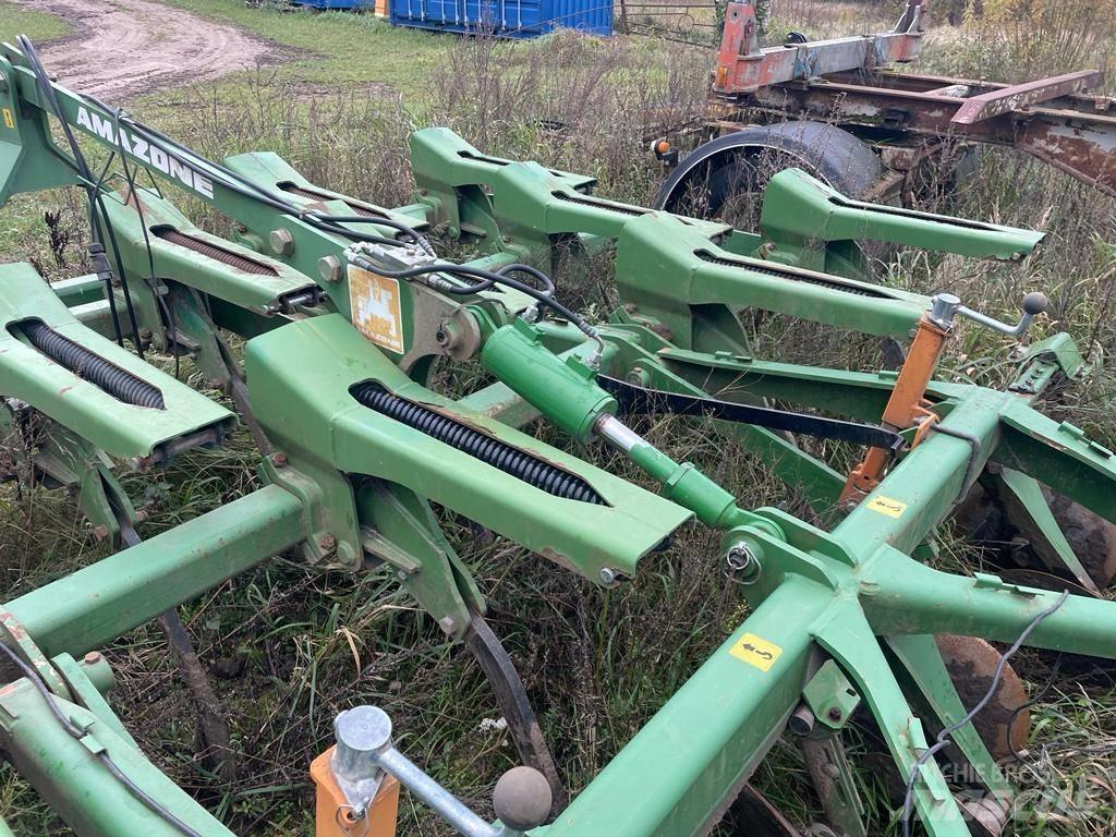 Amazone Cenius 4002 Длетови плугове
