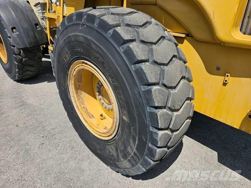 CAT 930 G Колесни товарачи