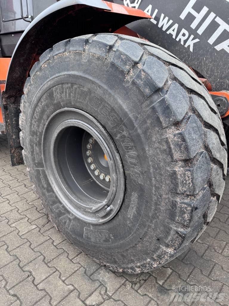 Hitachi ZW 220-7 Колесни товарачи