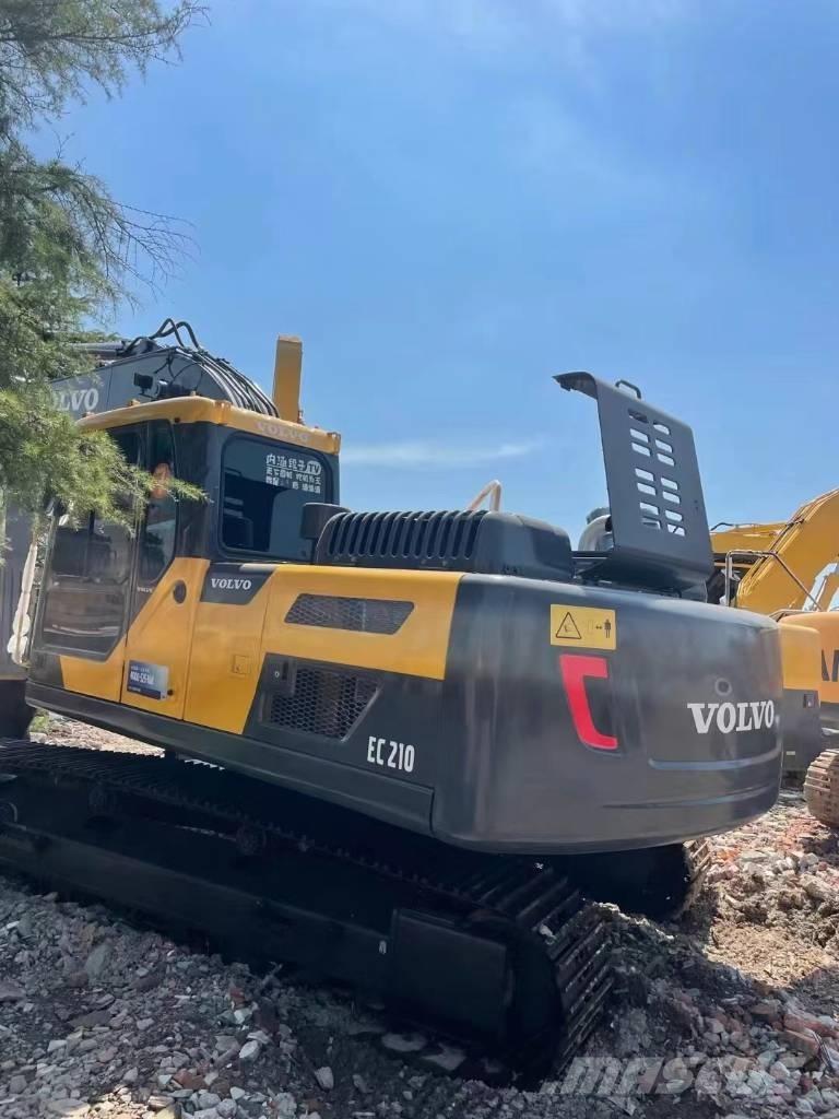 Volvo EC210D Верижен екскаватор