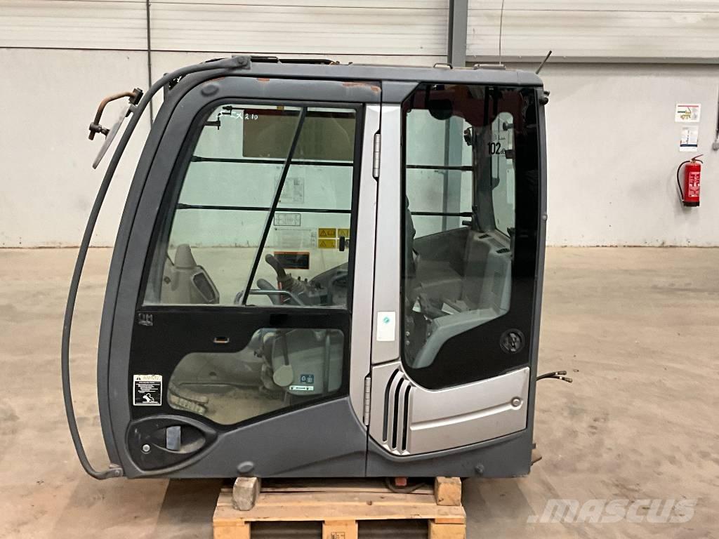 Hitachi ZX 210-3 Кабина