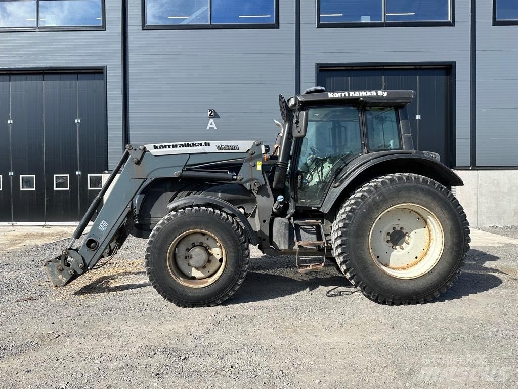 Valtra T 173 Трактори