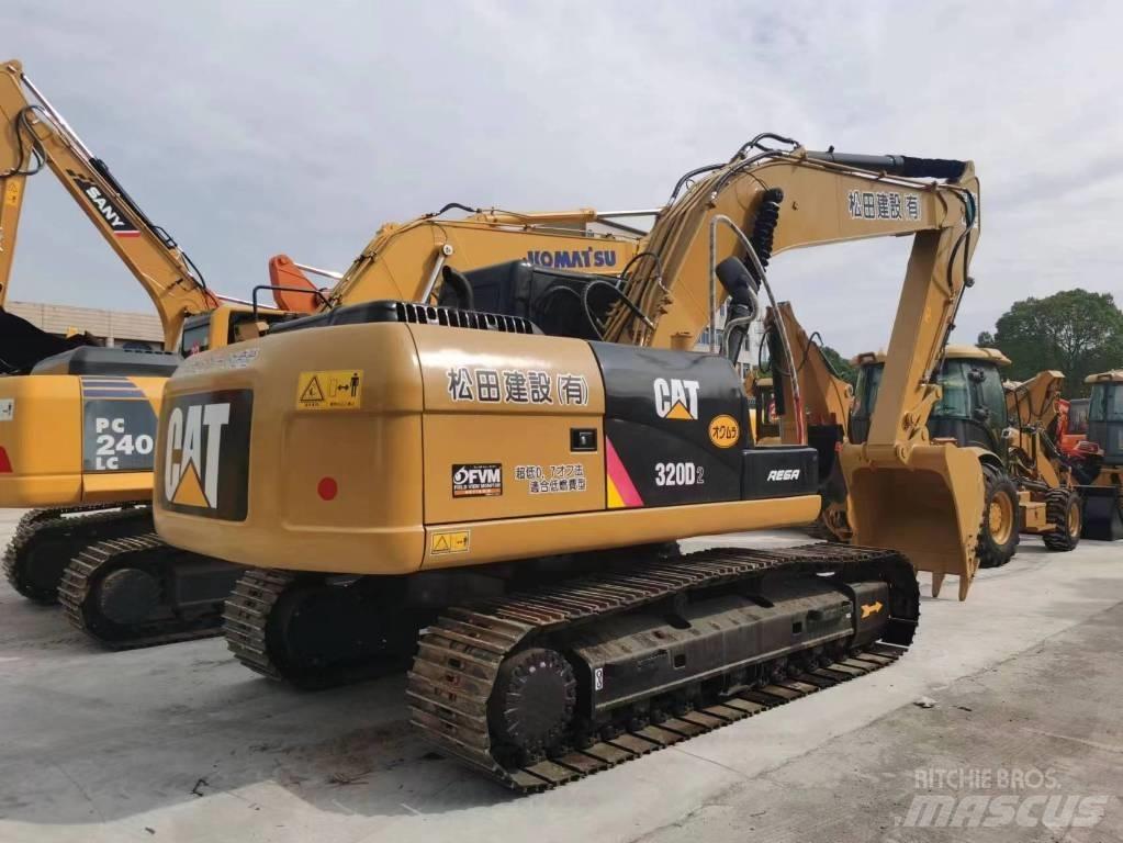 CAT 320D2 Верижен екскаватор