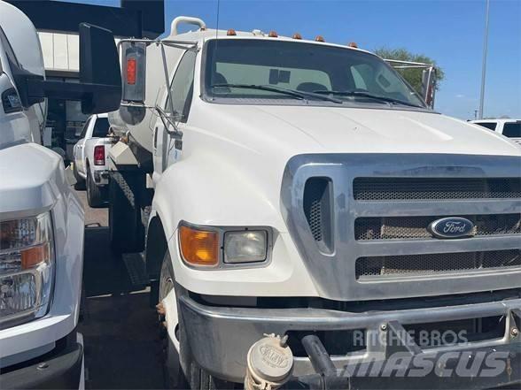 Ford F750 Цистерна