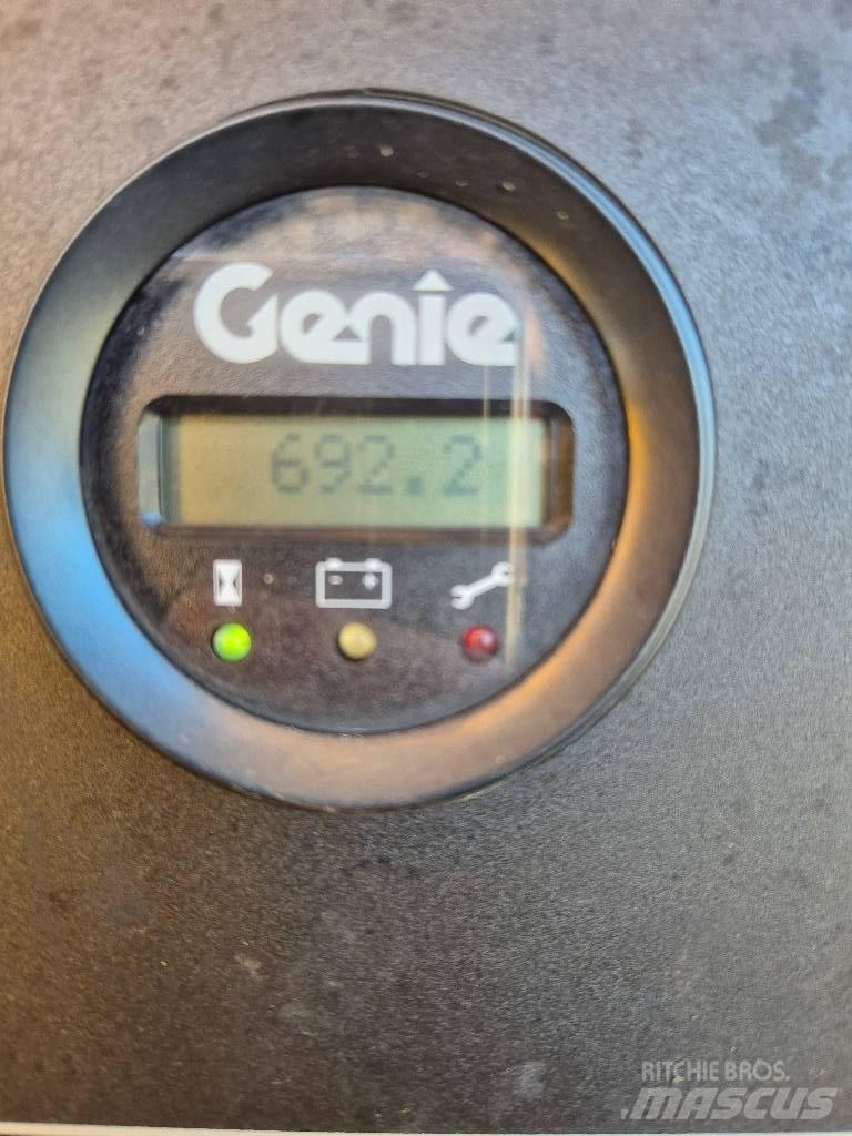 Genie Z 60/37FE Съчленени стрелови подемници