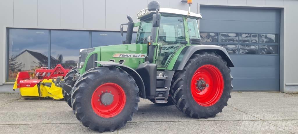 Fendt 820 Vario TMS Трактори