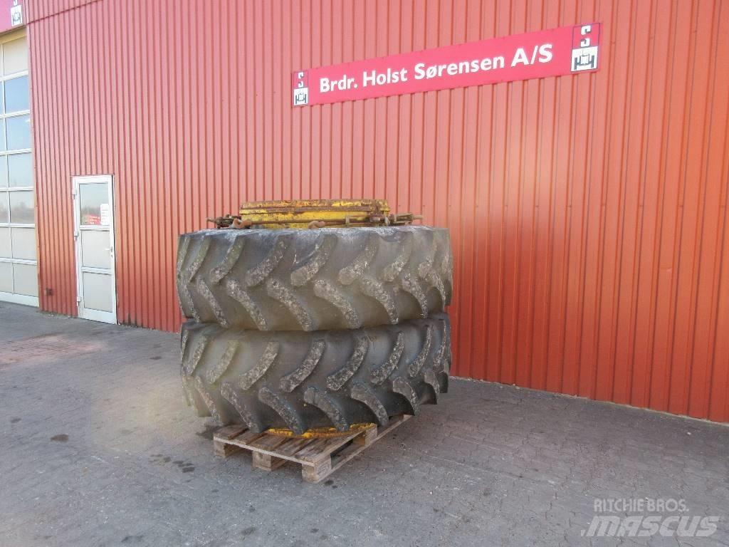 Firestone 20.8-38 Колелета/Гуми