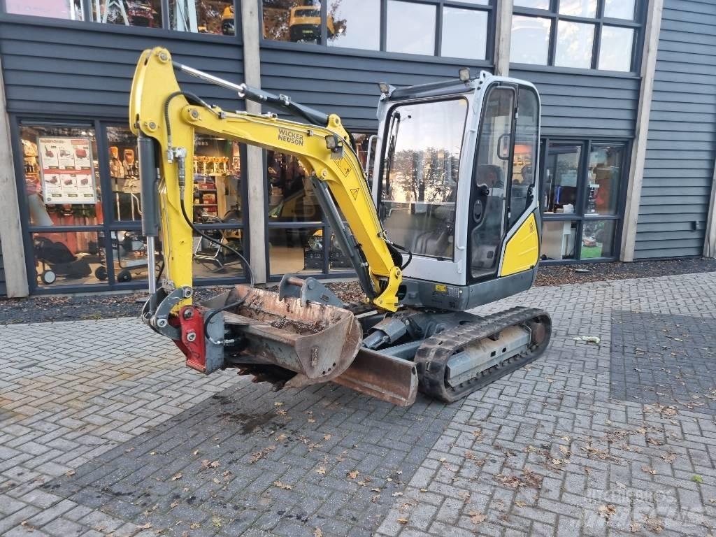 Wacker Neuson ET 24 Мини екскаватори < 7 т