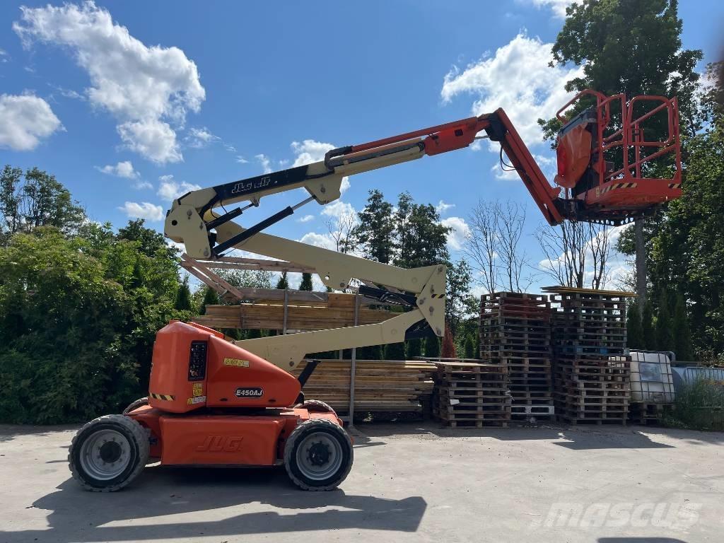 JLG E 450 AJ Съчленени стрелови подемници