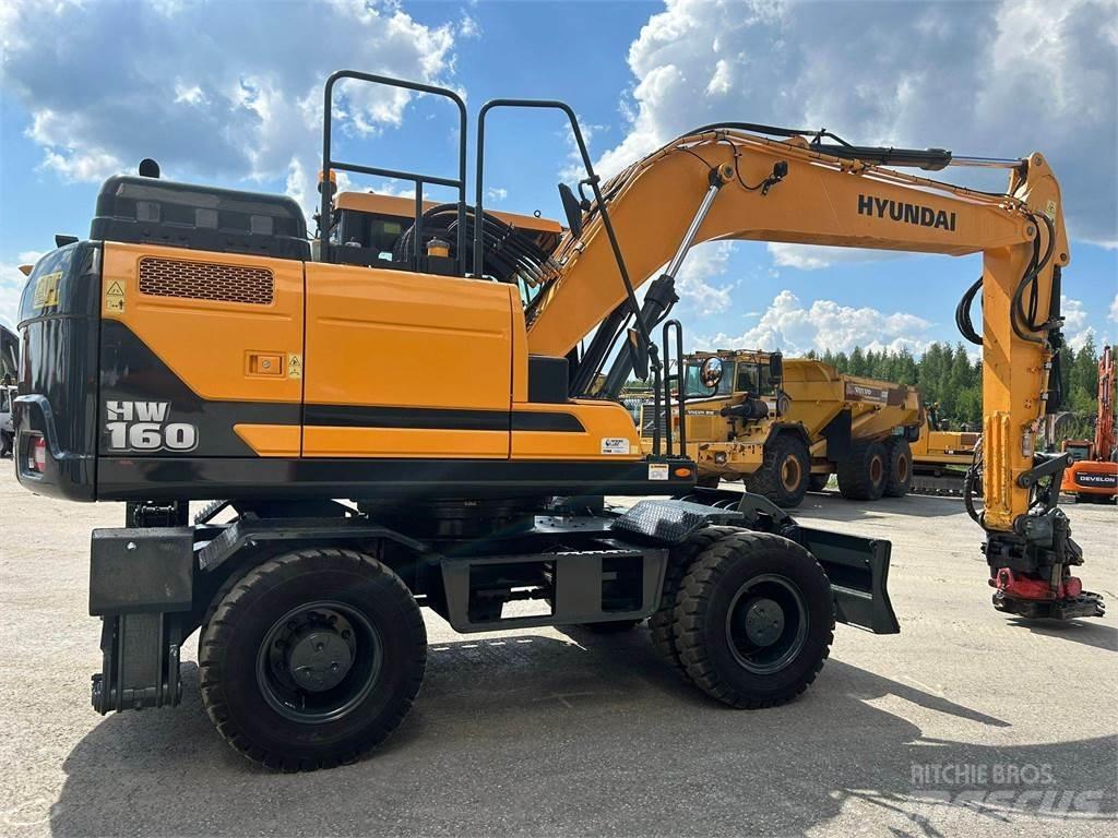 Hyundai HW160 Колесни екскаватори