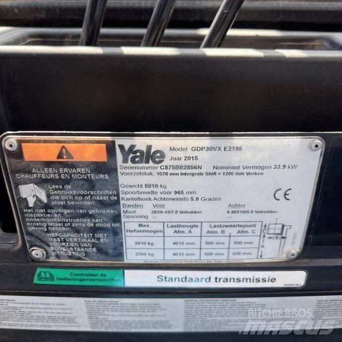 Yale GDP30VX Дизелови камиони