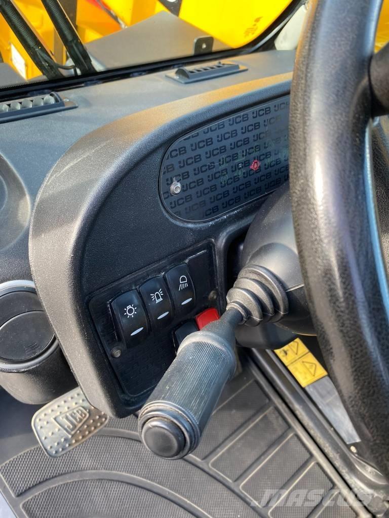 JCB 540-180 HiViz Телескопични товарачи