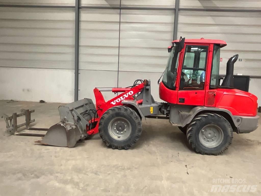 Volvo L 30 G Колесни товарачи