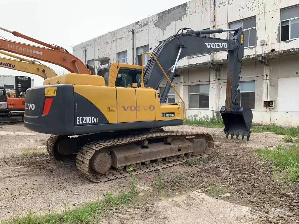 Volvo EC210D Верижен екскаватор
