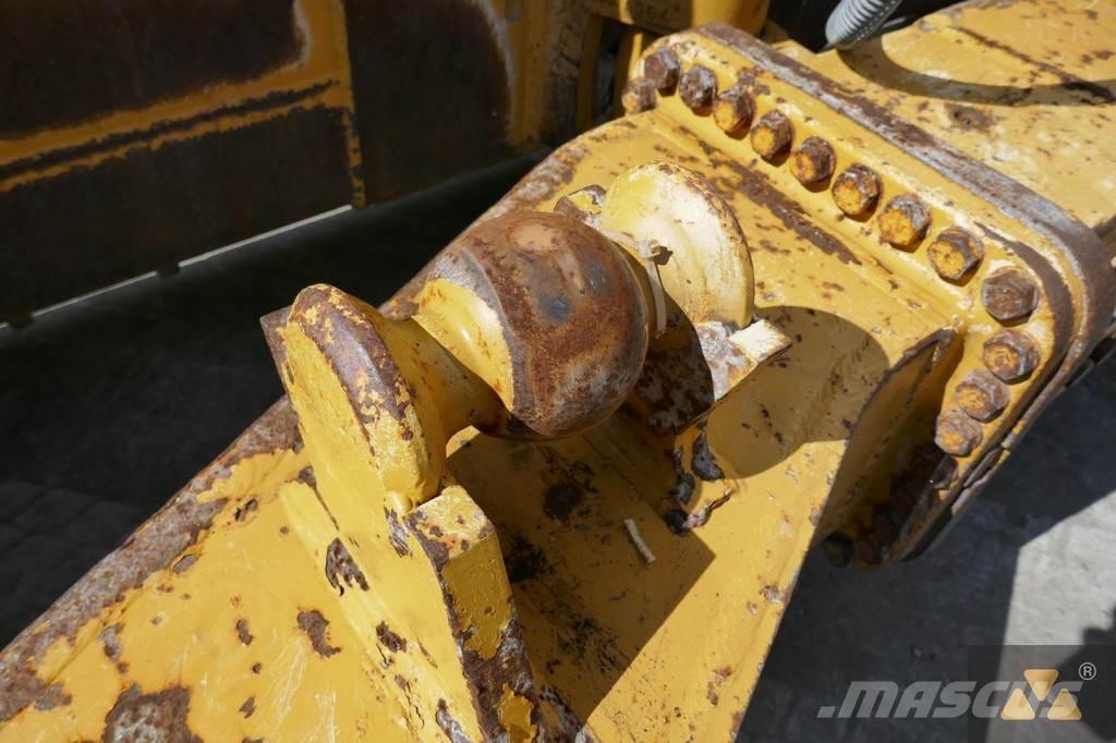 CAT D8T Blade Остриета