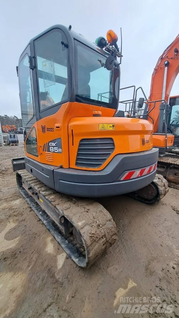 Doosan DX 85 R-3 Средни екскаватори 7т - 12т