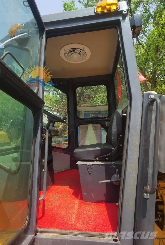 Dynapac CA 251 D Еднобарабанни ролки
