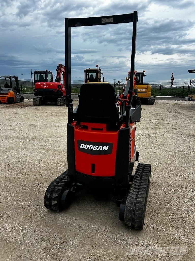 Doosan DX 10 Z Мини екскаватори < 7 т