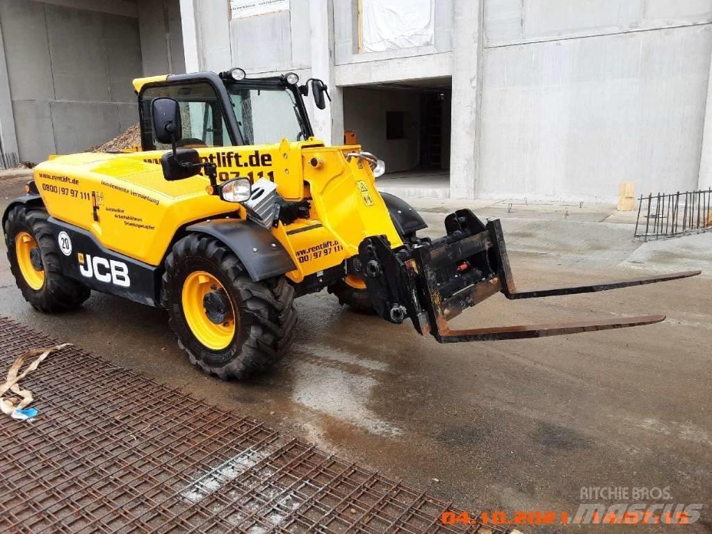 JCB 525-60 Телескопични товарачи