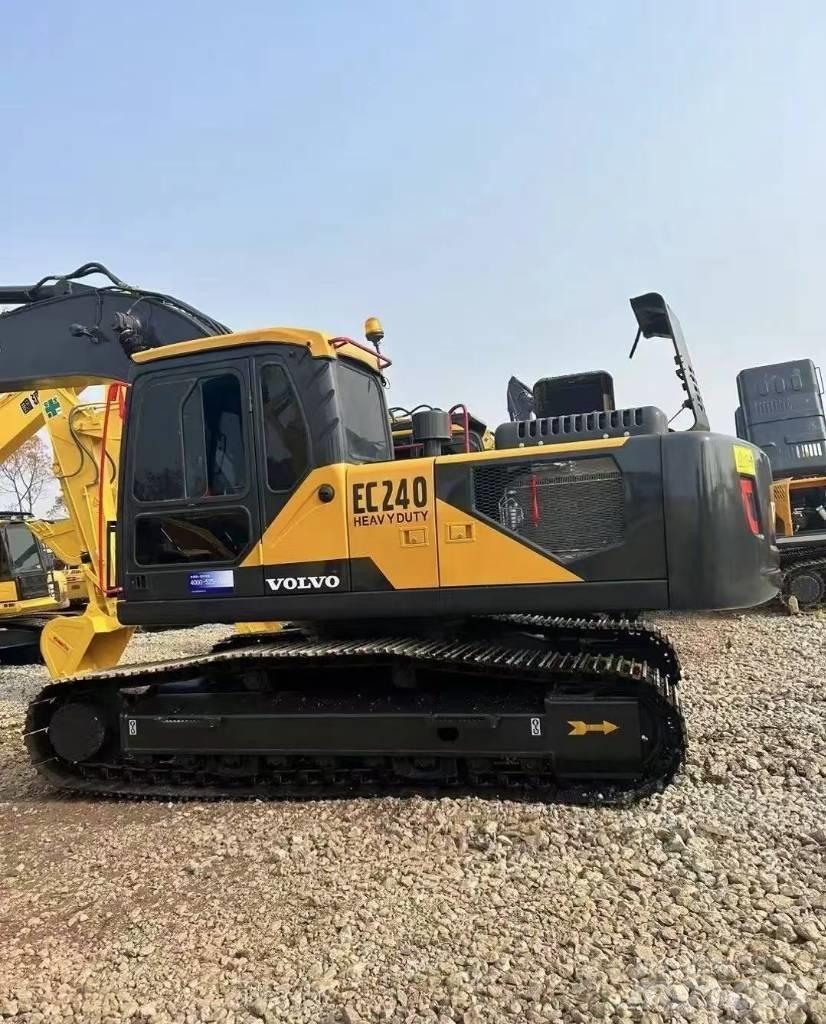 Volvo EC 240 Верижен екскаватор
