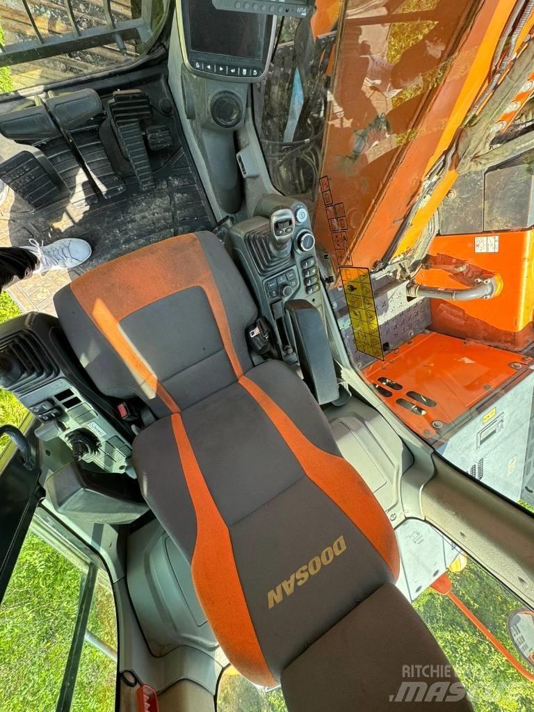 Doosan DX 140 LCR Верижен екскаватор