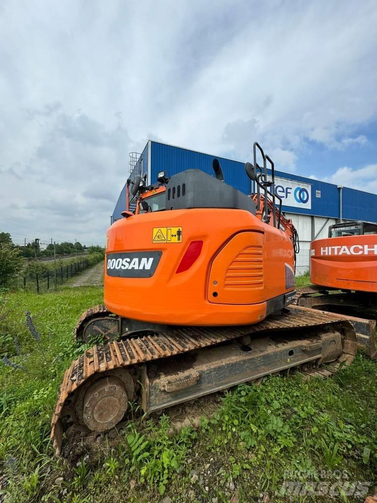 Doosan DX 140 LCR Верижен екскаватор