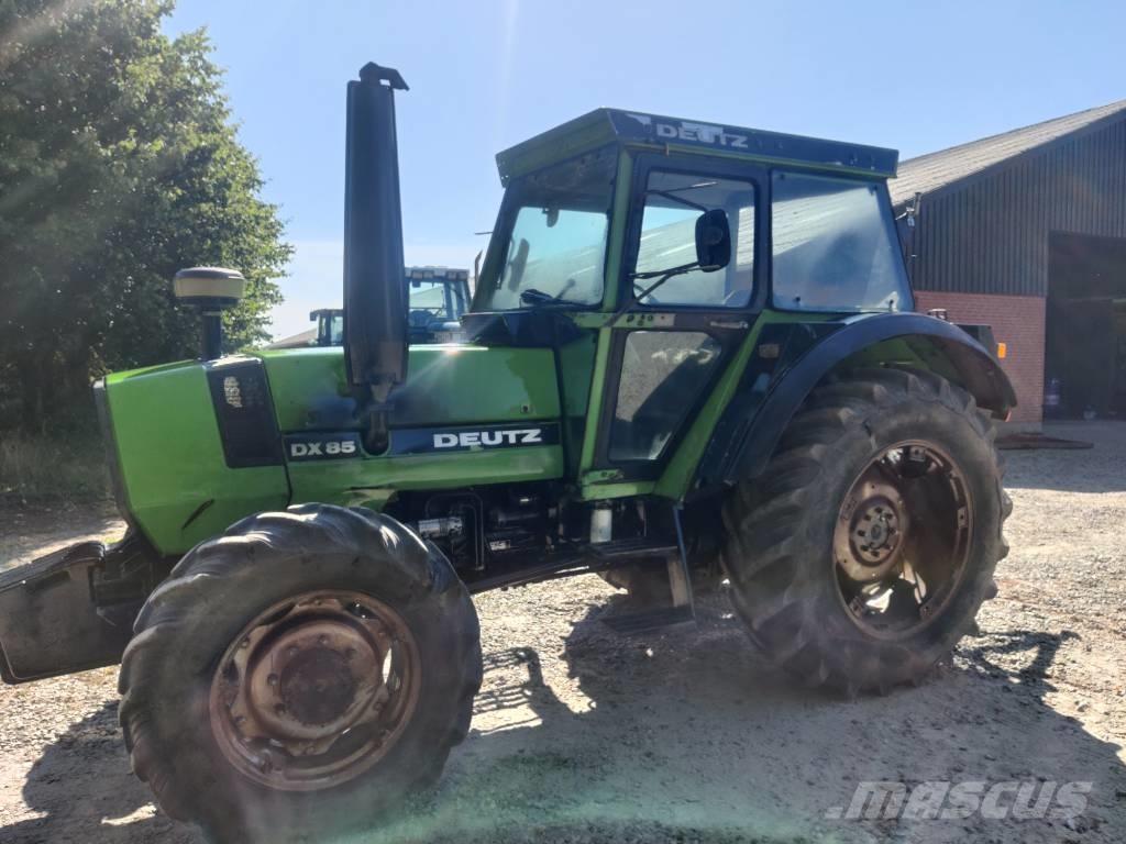 Deutz DX 85 ALLRAD Трактори