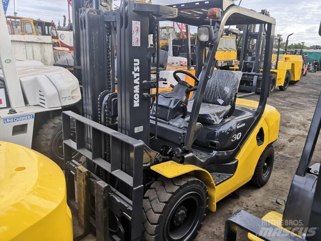 Komatsu 3 Дизелови камиони