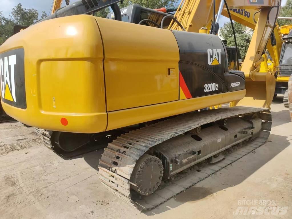 CAT 320 D Верижен екскаватор
