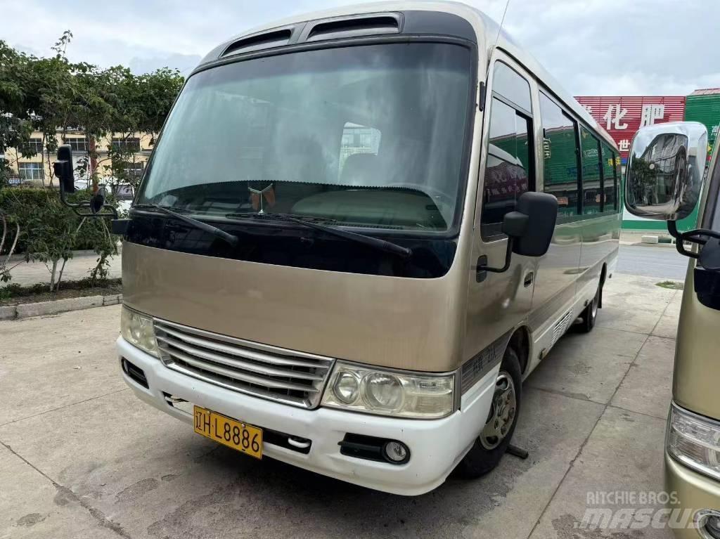Toyota Coaster Мини бусове