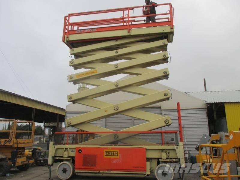 JLG Liftlux 245-12 Ножични работни платформи