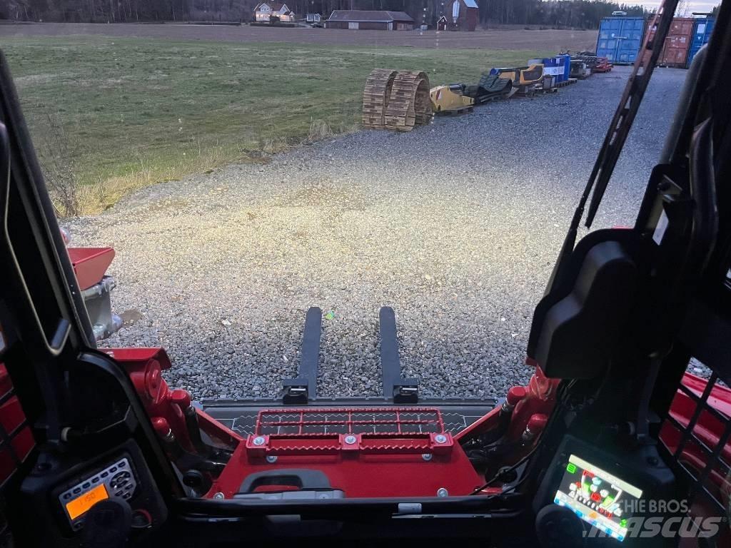 Takeuchi TL12-V2 Мини товарачи
