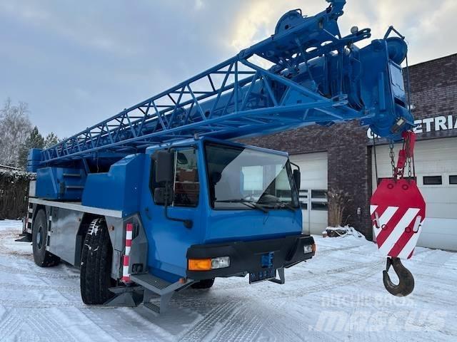 Liebherr LTM 1030-2 Всъдеходни кранове