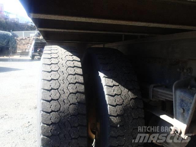 International 4300 Каросерии