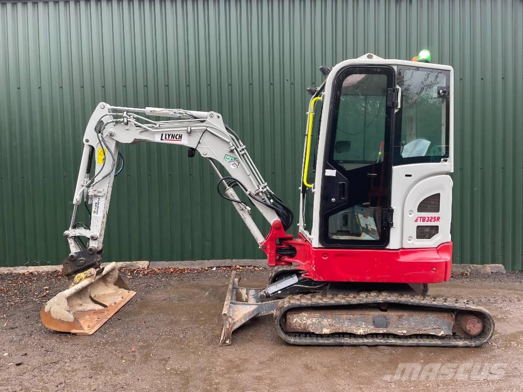 Takeuchi TB 325 R Мини екскаватори < 7 т