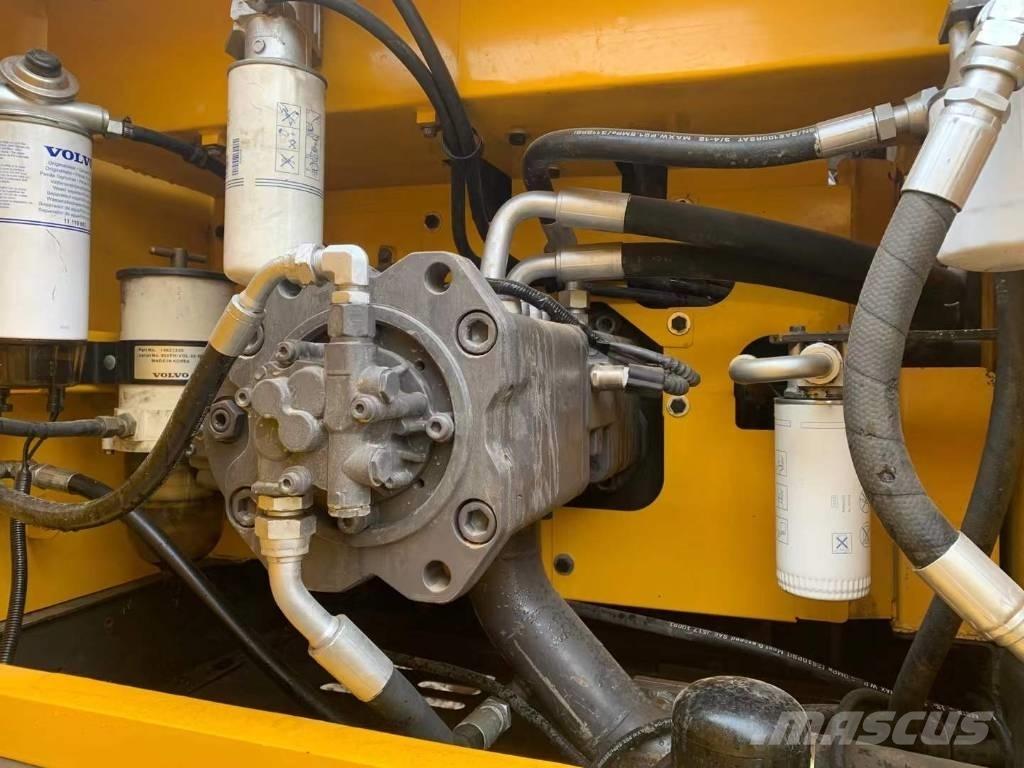 Volvo EC 300 D Верижен екскаватор